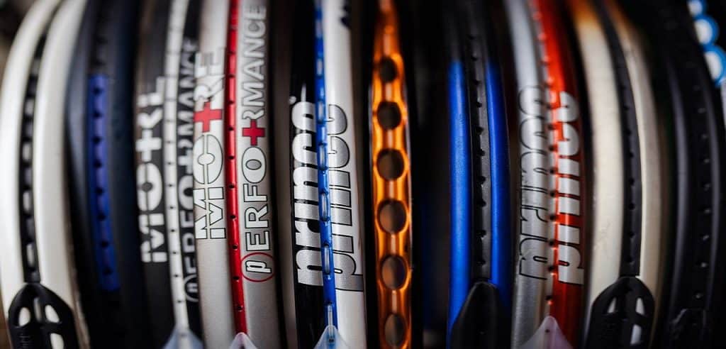 How To Choose Best Racquet Featured Image